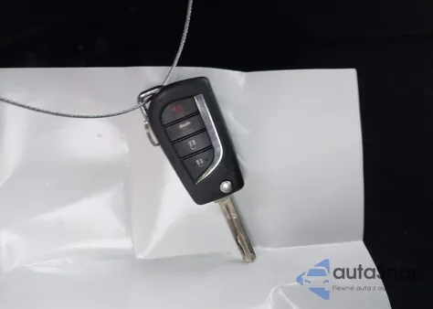 2022 Toyota Camry Le z USA, uszkodzony, nr VIN 4T1C11AK2NU689003